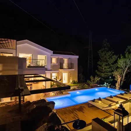 Ctma236/ Modern Decorated With Private Pool Vila *