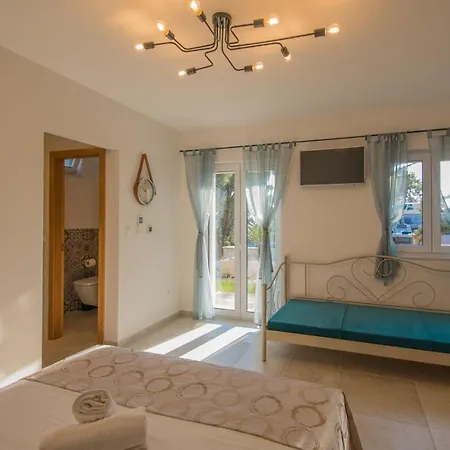 Ctma236/ Modern Decorated With Private Pool Makarská