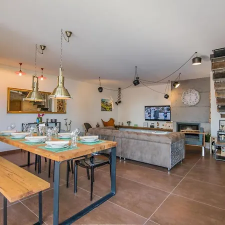 Vila Ctma236/ Modern Decorated With Private Pool Makarská