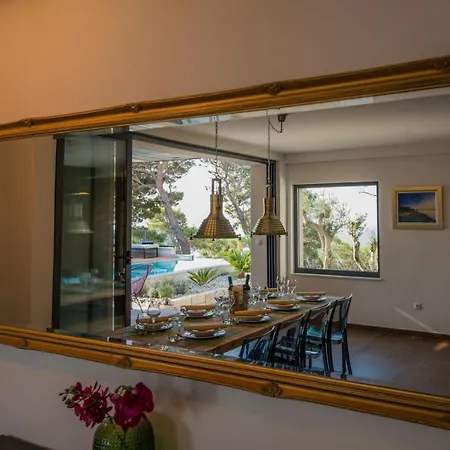 Ctma236/ Modern Decorated With Private Pool Vila